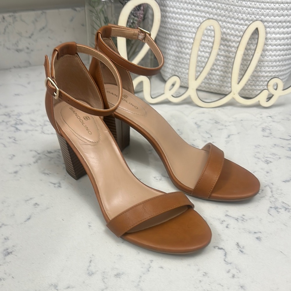 Bandolino Armory Leather Heels with Block Heel 8.5